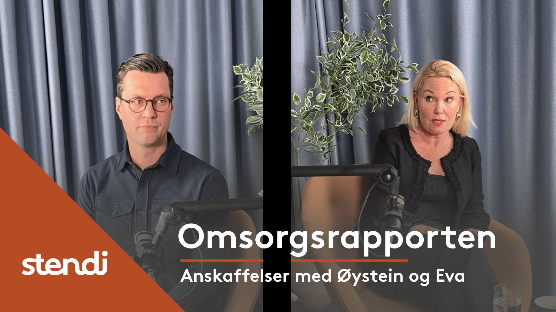 To ledere for anskaffelser, en mann og en kvinne, prater sammen i studio.